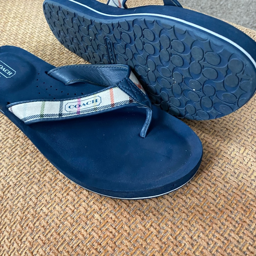 Coach flip flops